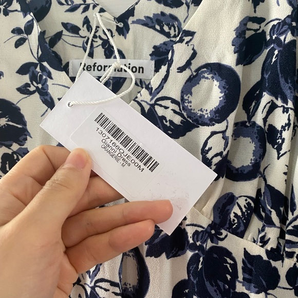 Reformation Gianni Mini dress in Orangerie fruit print, size M - Picture 3 of 6